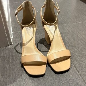 Vince Camuto 8.5 Beige Ankle Strap Heels